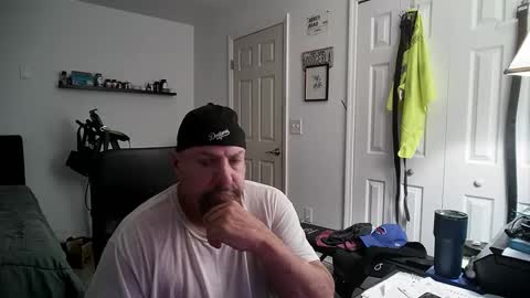 Snapshot of flaguy3233 chatting on 12.11.24 Florida guy online show from 12.11.24