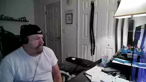 Snapshot of flaguy3233 chatting on 12.27.24 Florida guy online show from 12.27.24