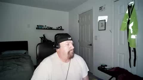Snapshot of flaguy3233 chatting on 12.31.24 Florida guy online show from 12.31.24