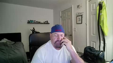 Snapshot of flaguy3233 chatting on 01.03.25 Florida guy online show from 01.03.25