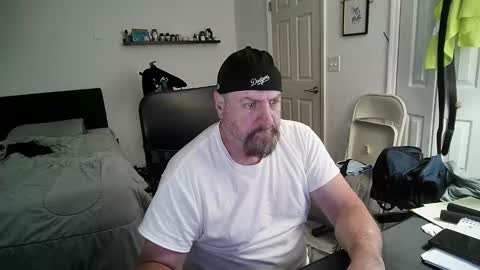 Snapshot of flaguy3233 chatting on 01.09.25 Florida guy online show from 01.09.25