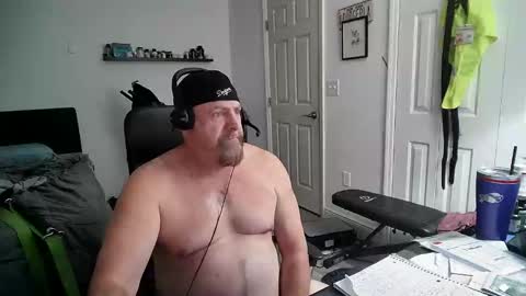 Snapshot of flaguy3233 chatting on 02.01.25 Florida guy online show from 02.01.25
