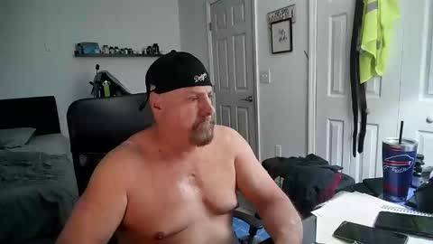 Snapshot of flaguy3233 chatting on 02.06.25 Florida guy online show from 02.06.25