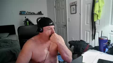 Snapshot of flaguy3233 chatting on 02.06.25 Florida guy online show from 02.06.25