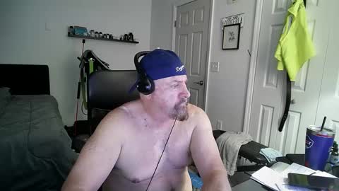 Snapshot of flaguy3233 chatting on 02.08.25 Florida guy online show from 02.08.25
