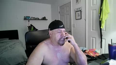 Snapshot of flaguy3233 chatting on 02.16.25 Florida guy online show from 02.16.25
