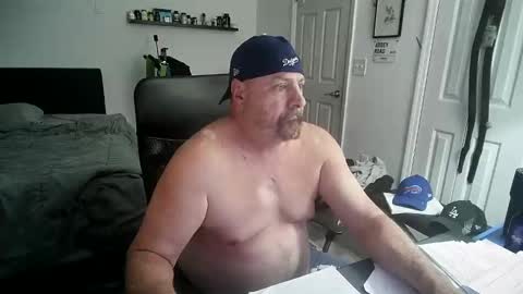 Snapshot of flaguy3233 chatting on 10.02.25 Florida guy online show from 10.02.25
