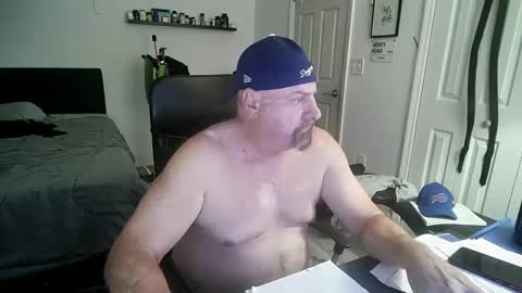 Snapshot of flaguy3233 chatting on 10.04.25 Florida guy online show from 10.04.25