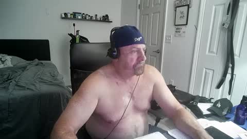 Snapshot of flaguy3233 chatting on 10.09.25 Florida guy online show from 10.09.25