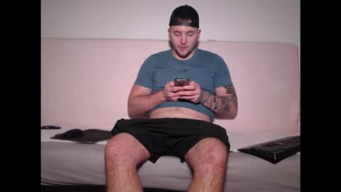 Snapshot of flamefury18 chatting on 10.21.25 Flamefury18 online show from 10.21.25