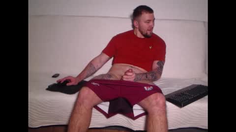 Snapshot of flamefury18 chatting on 12.04.25 Flamefury18 online show from 12.04.25