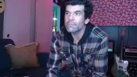 Snapshot of flanneldong chatting on 09.26.25 Flannel Dong online show from 09.26.25