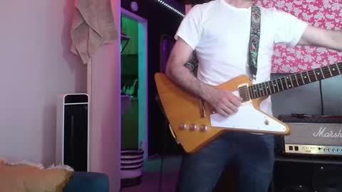 Snapshot of flanneldong chatting on 10.03.25 Flannel Dong online show from 10.03.25