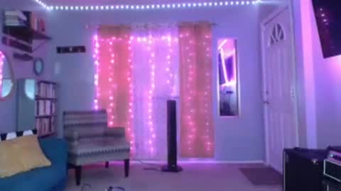 Snapshot of flanneldong chatting on 10.07.25 Flannel Dong online show from 10.07.25