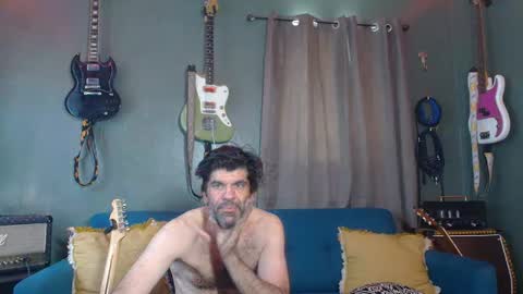 Snapshot of flanneldong chatting on 10.10.25 Flannel Dong online show from 10.10.25