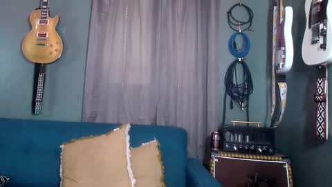 Snapshot of flanneldong chatting on 10.12.25 Flannel Dong online show from 10.12.25