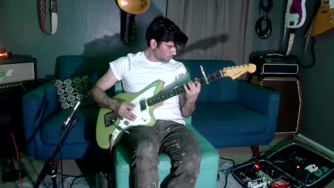 Snapshot of flanneldong chatting on 10.24.25 Flannel Dong online show from 10.24.25