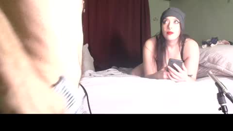 Snapshot of flanneldong chatting on 11.08.25 Flannel Dong online show from 11.08.25