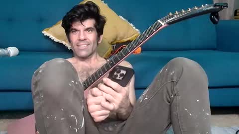 Snapshot of flanneldong chatting on 12.01.25 Flannel Dong online show from 12.01.25