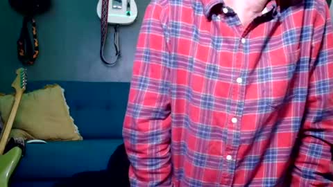 Snapshot of flanneldong chatting on 12.04.25 Flannel Dong online show from 12.04.25