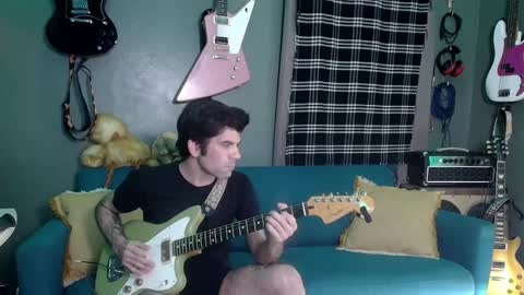 Snapshot of flanneldong chatting on 12.05.25 Flannel Dong online show from 12.05.25