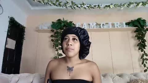 Snapshot of flavia_cruz chatting on 06.10.26 Flavia online show from 06.10.26