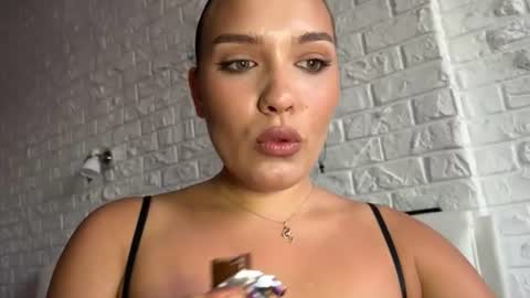 Emma online show from 07.20.26