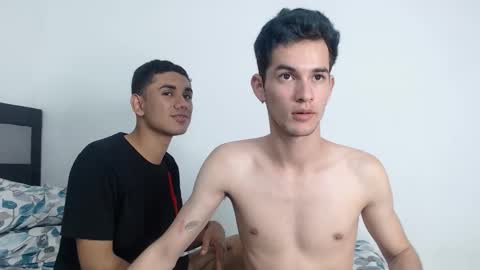 Snapshot of fleeting_love chatting on 12.19.25 Steven and Daniel online show from 12.19.25