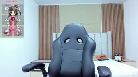   FLEUR   online show from 06.06.26