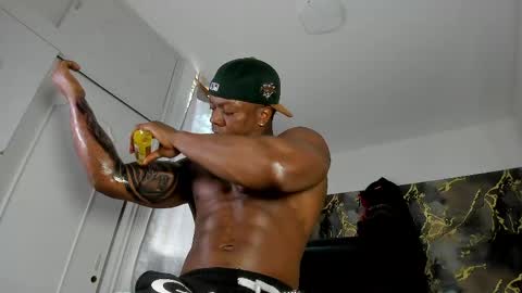 Flex Taylor  online show from 04.27.26