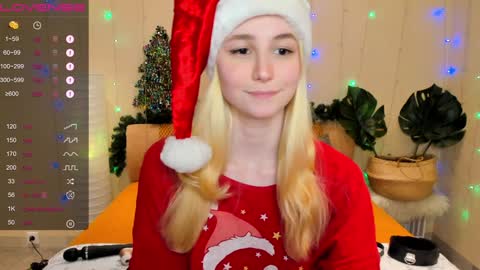 FlexiMona online show from 12.20.24