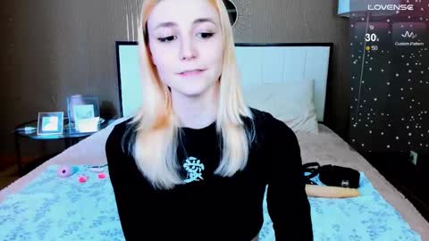 FlexiMona online show from 09.27.25