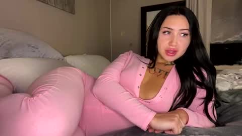 Snapshot of flexyroxxxy chatting on 01.24.25 Roxy online show from 01.24.25