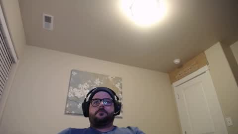 Snapshot of flikk14 chatting on 12.17.25 flikk14 online show from 12.17.25