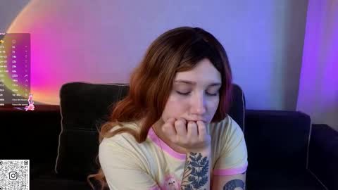 Snapshot of flirtbubble chatting on 10.11.25 Doloras online show from 10.11.25