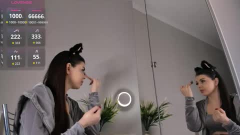 Snapshot of flirtbubble chatting on 11.24.25 Doloras online show from 11.24.25