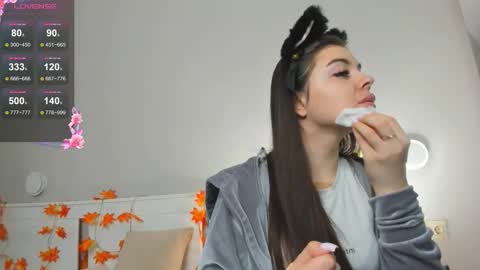 Snapshot of flirtbubble chatting on 12.02.25 Doloras online show from 12.02.25