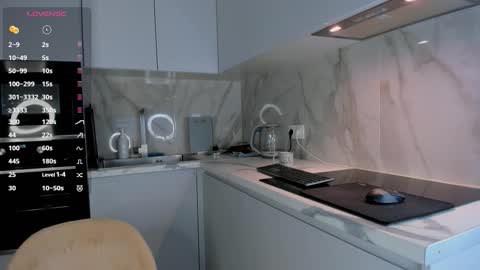 Emely  online show from 09.17.25