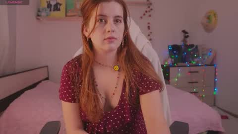 Snapshot of flonodo chatting on 01.14.26 Eliza online show from 01.14.26