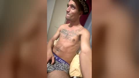 Snapshot of floridaloverboy88 chatting on 12.16.25 floridaloverboy88 online show from 12.16.25