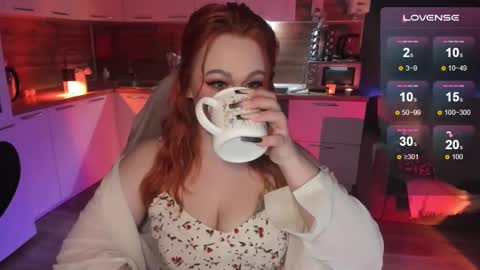 Snapshot of flower_camellia chatting on 12.17.24 Camelia online show from 12.17.24