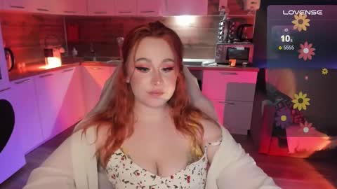 Snapshot of flower_camellia chatting on 12.17.24 Camelia online show from 12.17.24