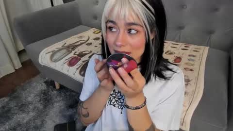 Its a pleasure to meet you. Im Flower. Help me reach 1k. Follow me. online show from 03.11.26