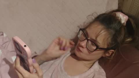 say meow and send tip  online show from 10.29.25