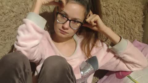 say meow and send tip  online show from 12.04.24