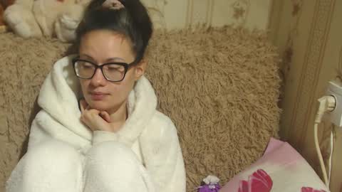 say meow and send tip  online show from 12.25.24