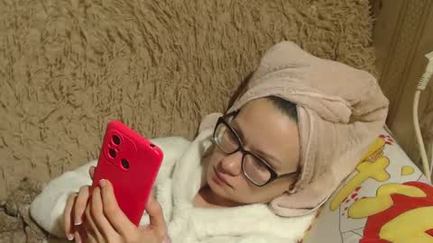 say meow and send tip  online show from 01.20.25