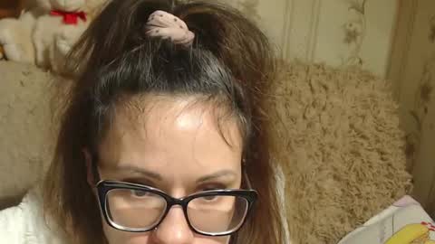 say meow and send tip  online show from 01.25.25