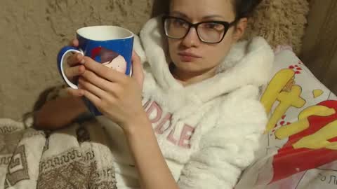 say meow and send tip  online show from 01.26.25