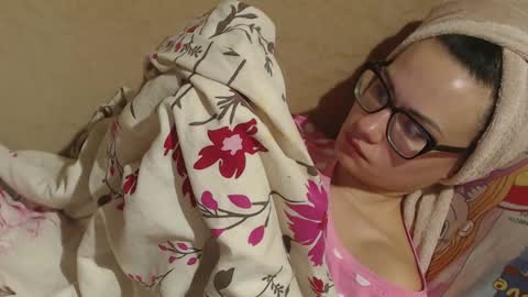 say meow and send tip  online show from 03.08.25